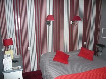 Hotel - Restaurant Saint Jacques Μπλουά Εξωτερικό φωτογραφία