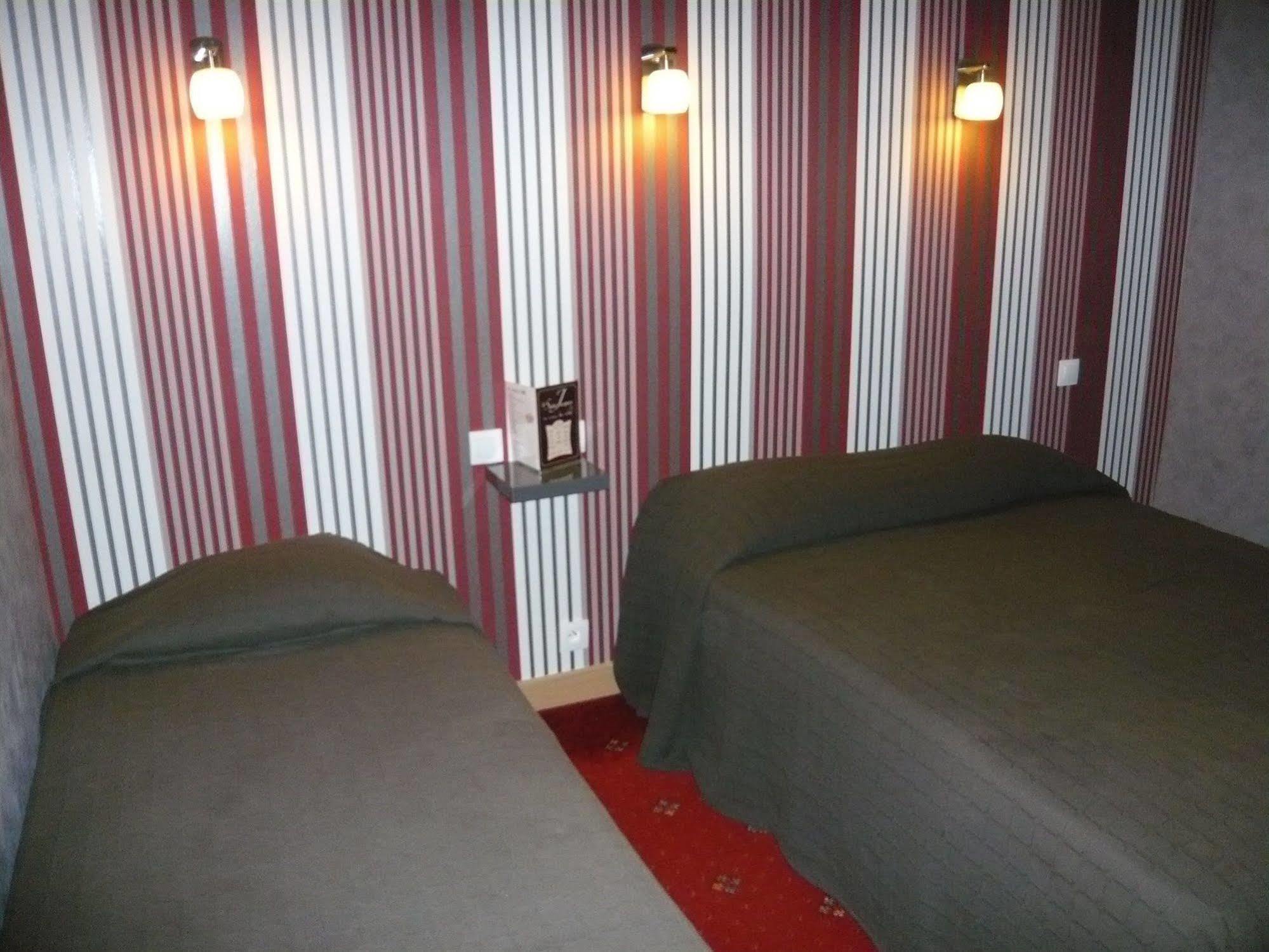Hotel - Restaurant Saint Jacques Μπλουά Εξωτερικό φωτογραφία